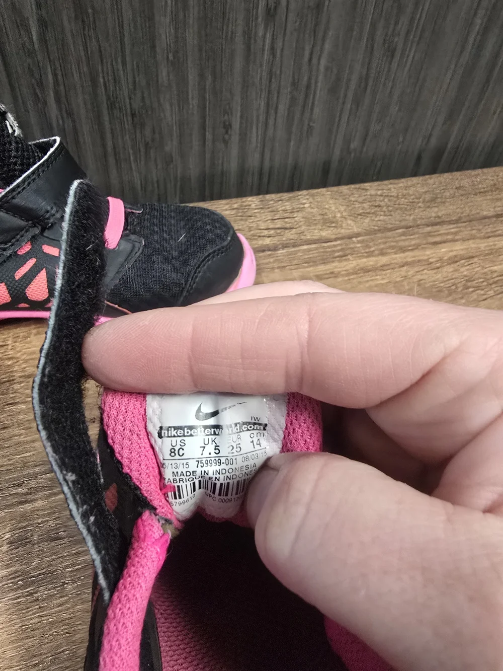 Nike Flex Supreme TR 4 Kids Shoes Size 8C Black Pink Velcro Sneakers
